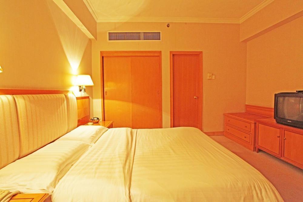 Beijing Guangdong Hotel Екстериор снимка
