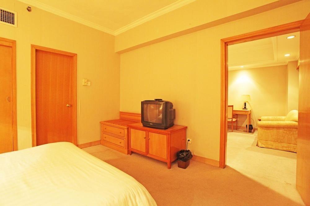 Beijing Guangdong Hotel Екстериор снимка
